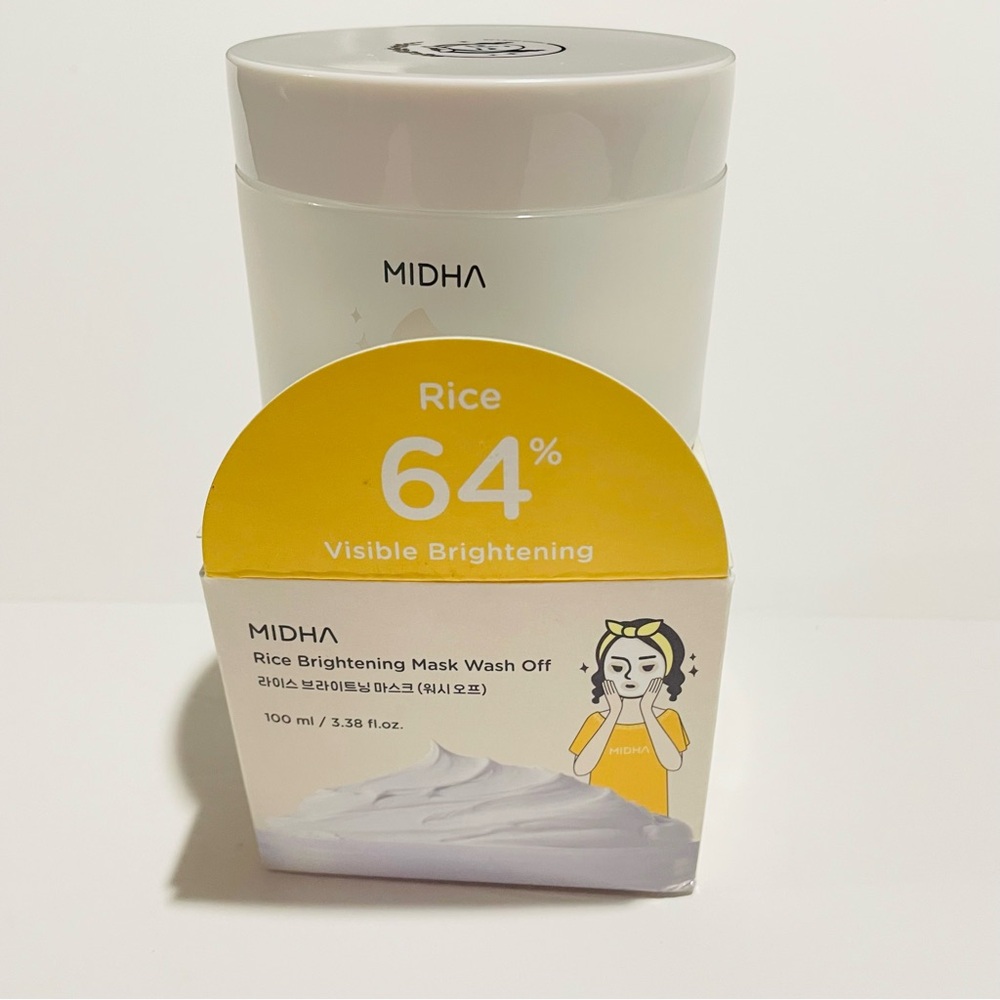 Rice Brightening Mask Wash Off - Yellow and White Korean Skincare products NWT